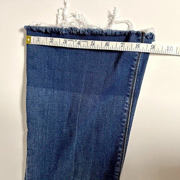 Spanx Cropped Flare Raw Hem Jeans - Picture 15 of 15